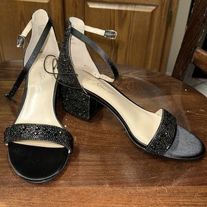 Betsey Johnson black 8.5